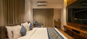 pinnacle grand hotel and banquets