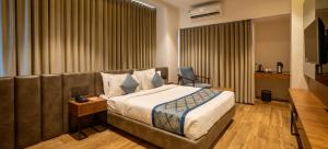 pinnacle grand hotel and banquets