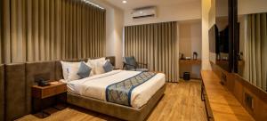 pinnacle grand hotel and banquets