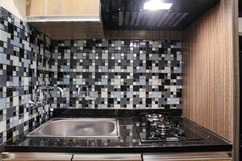 Minimalist And Comfy 1Br Grand Kamala Lagoon Apartment,,0 star