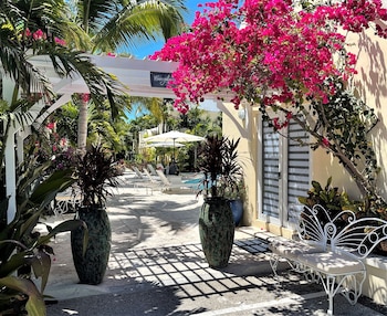 bungalows at windsong on the reef