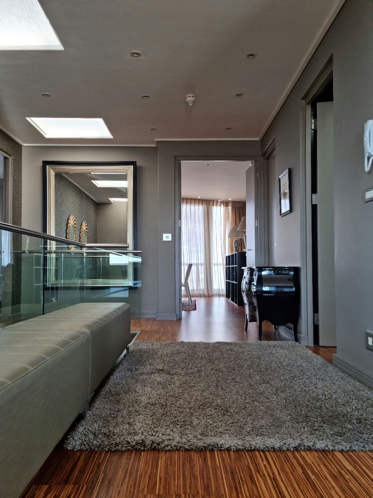 manhattan towers by smart city stays