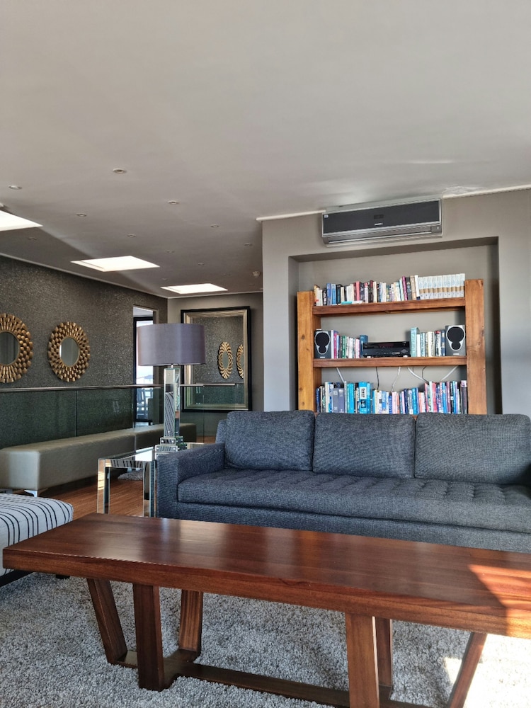 manhattan towers by smart city stays