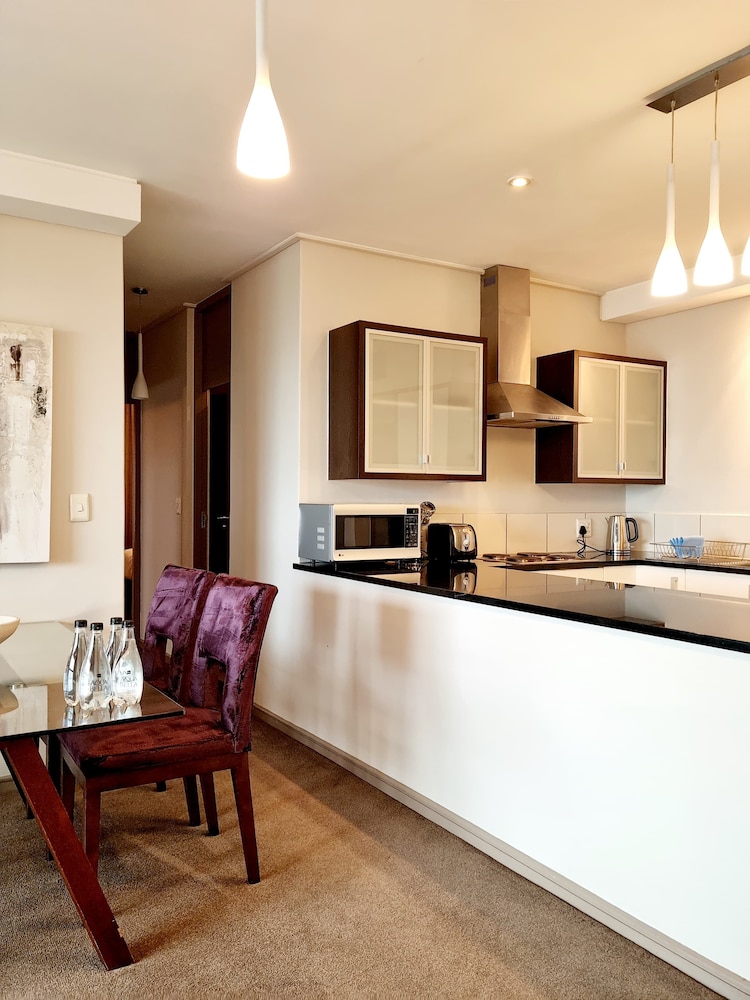 manhattan towers by smart city stays