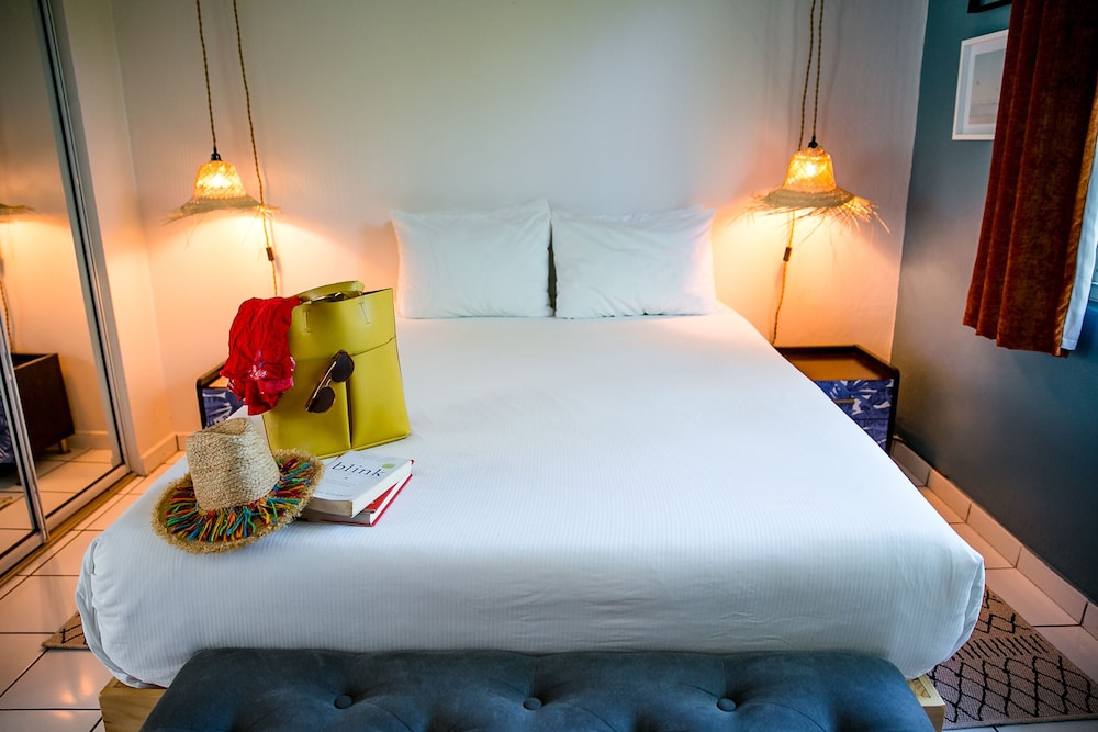 numero uno beach apartments