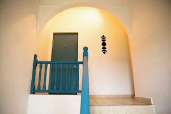 numero uno beach apartments