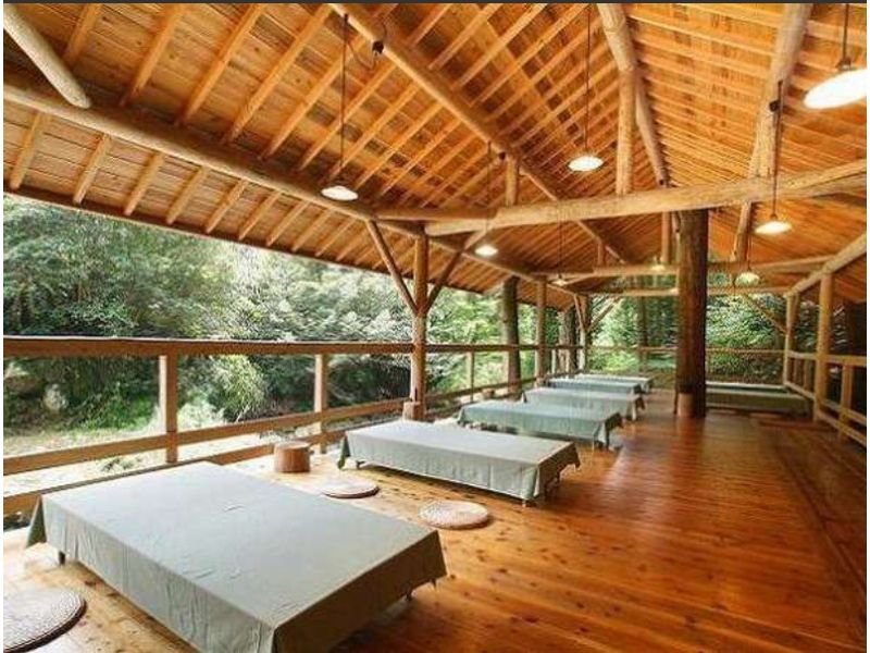 Houraku,,2.5 star
