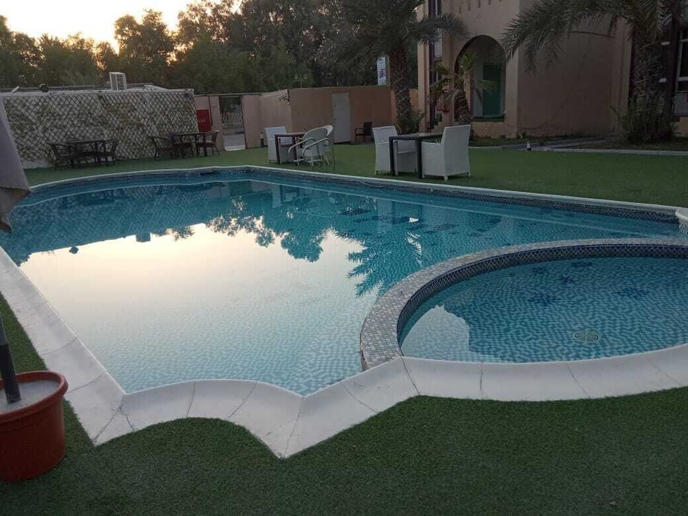 sham palace hotel