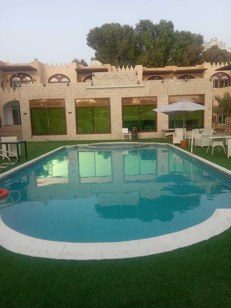 sham palace hotel
