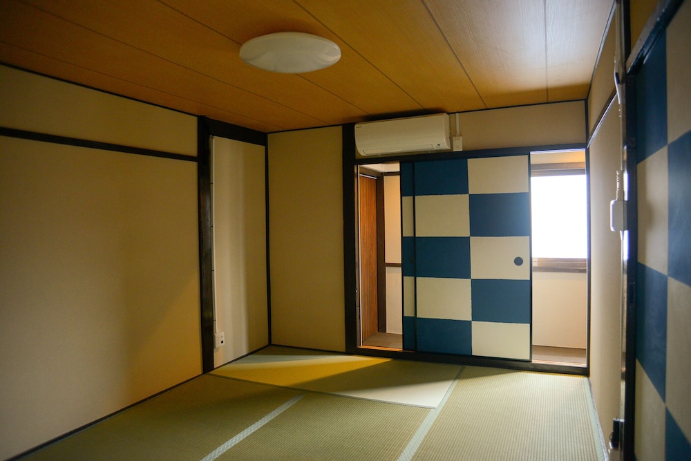 nishioji fukuro