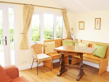 Quixhill - Denstone - Dove Meadow B & B,,3 star