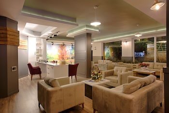 hma hotel and suites