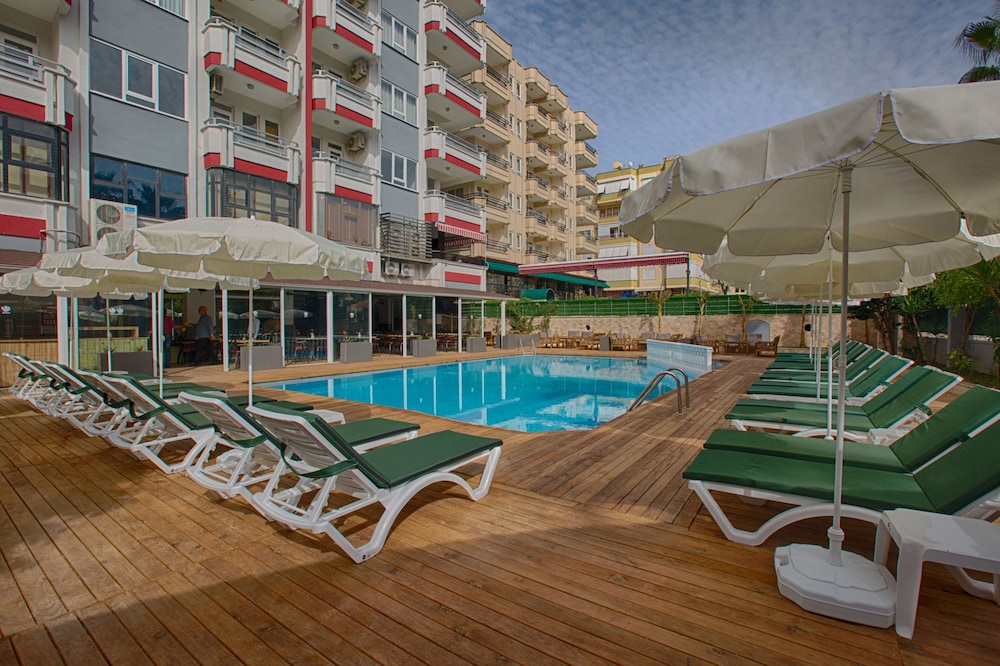 hma hotel and suites