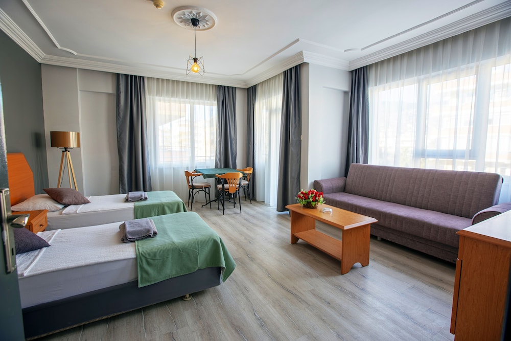 hma hotel and suites