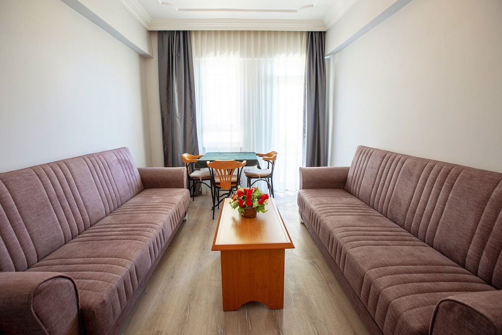 hma hotel and suites