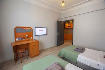 hma hotel and suites