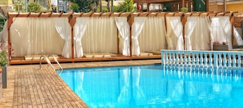 hma hotel and suites