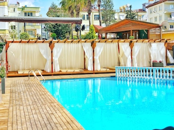 hma hotel and suites