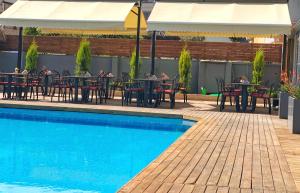 hma hotel and suites