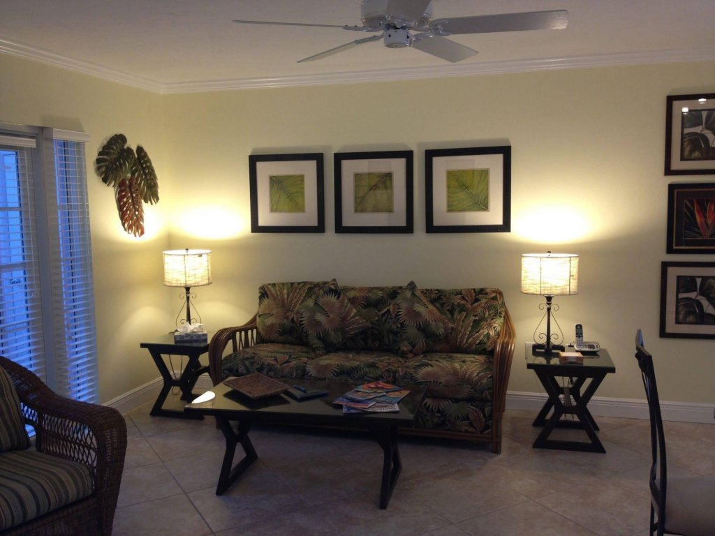 siesta palms by the beach