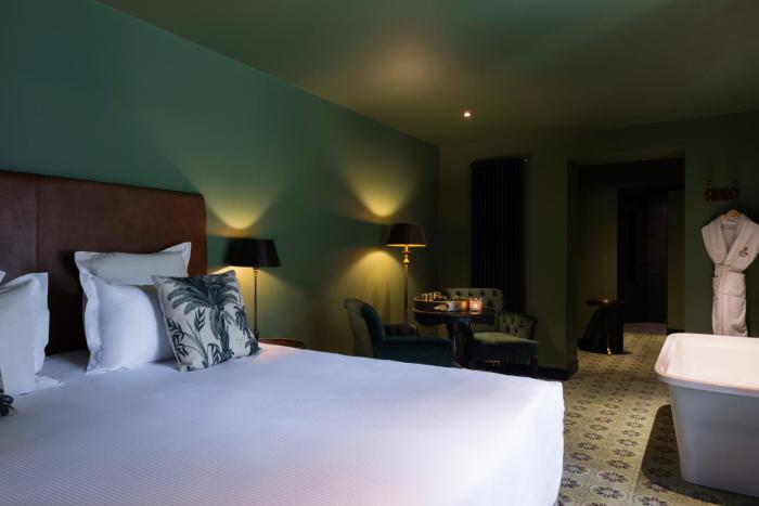 hotel spa les pins de cesar