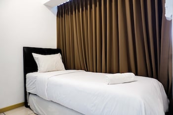 minimalist and warm 2br m town apartment