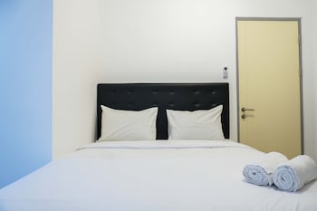minimalist and warm 2br m town apartment