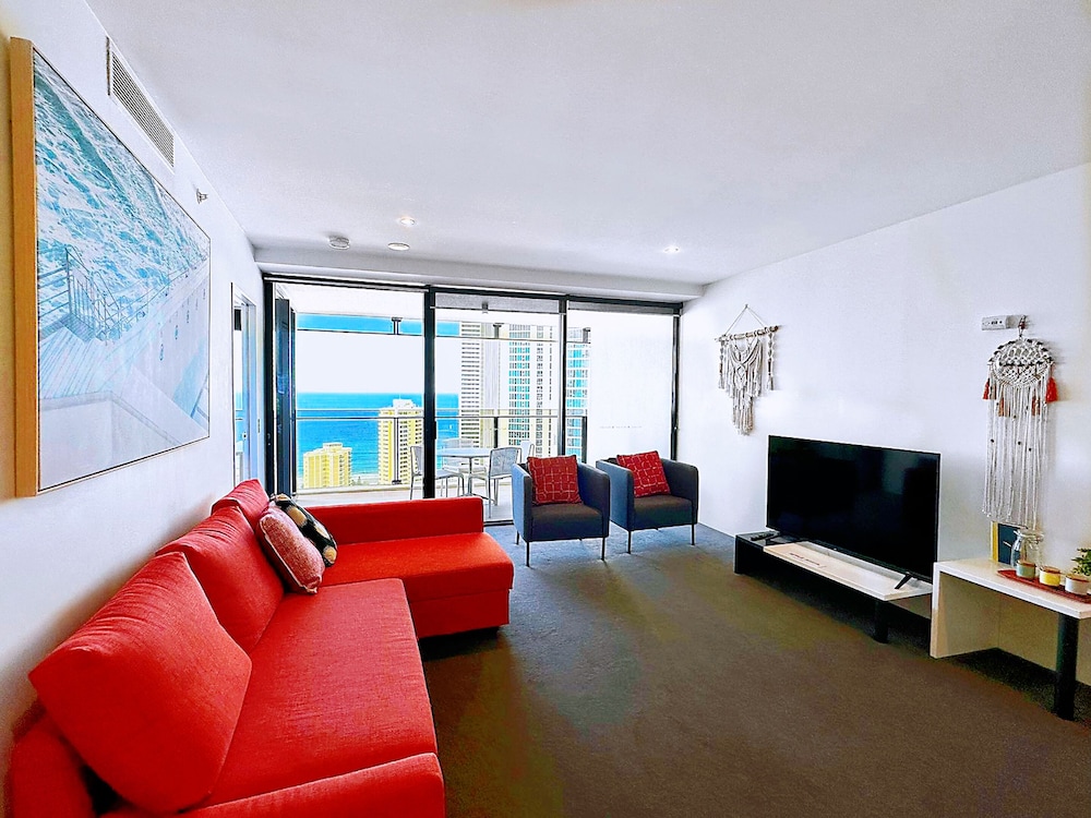 circle on cavill surfers paradise apartments holiday paradise