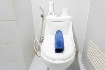 2br apartment at dian regency