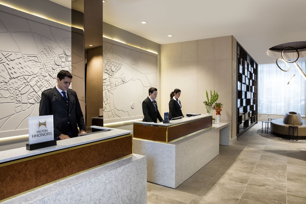 hilton edinburgh carlton