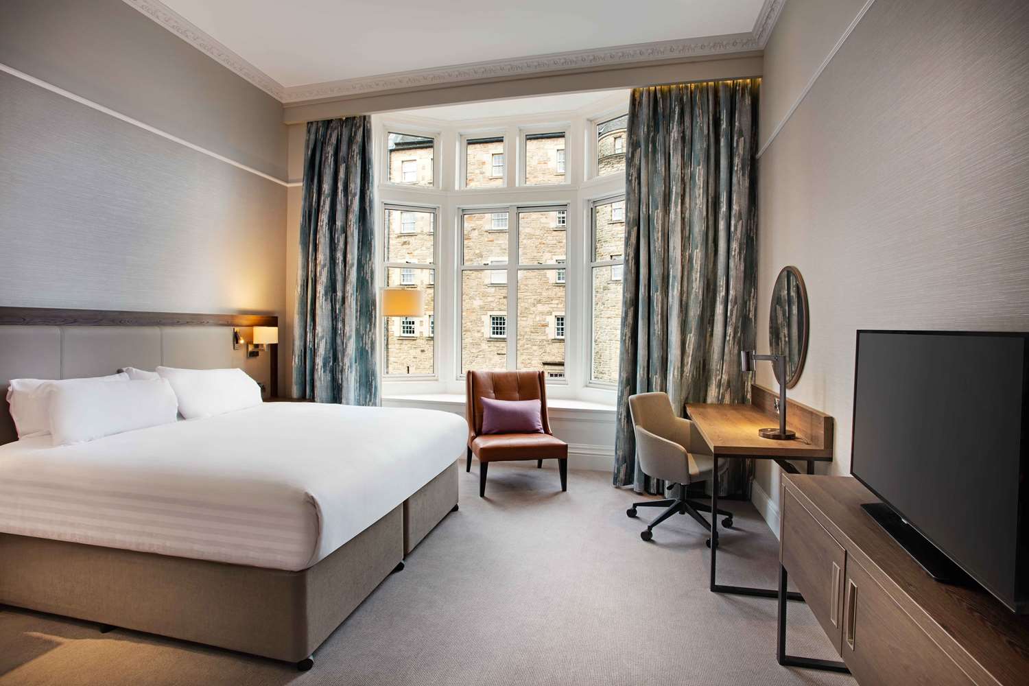 hilton edinburgh carlton