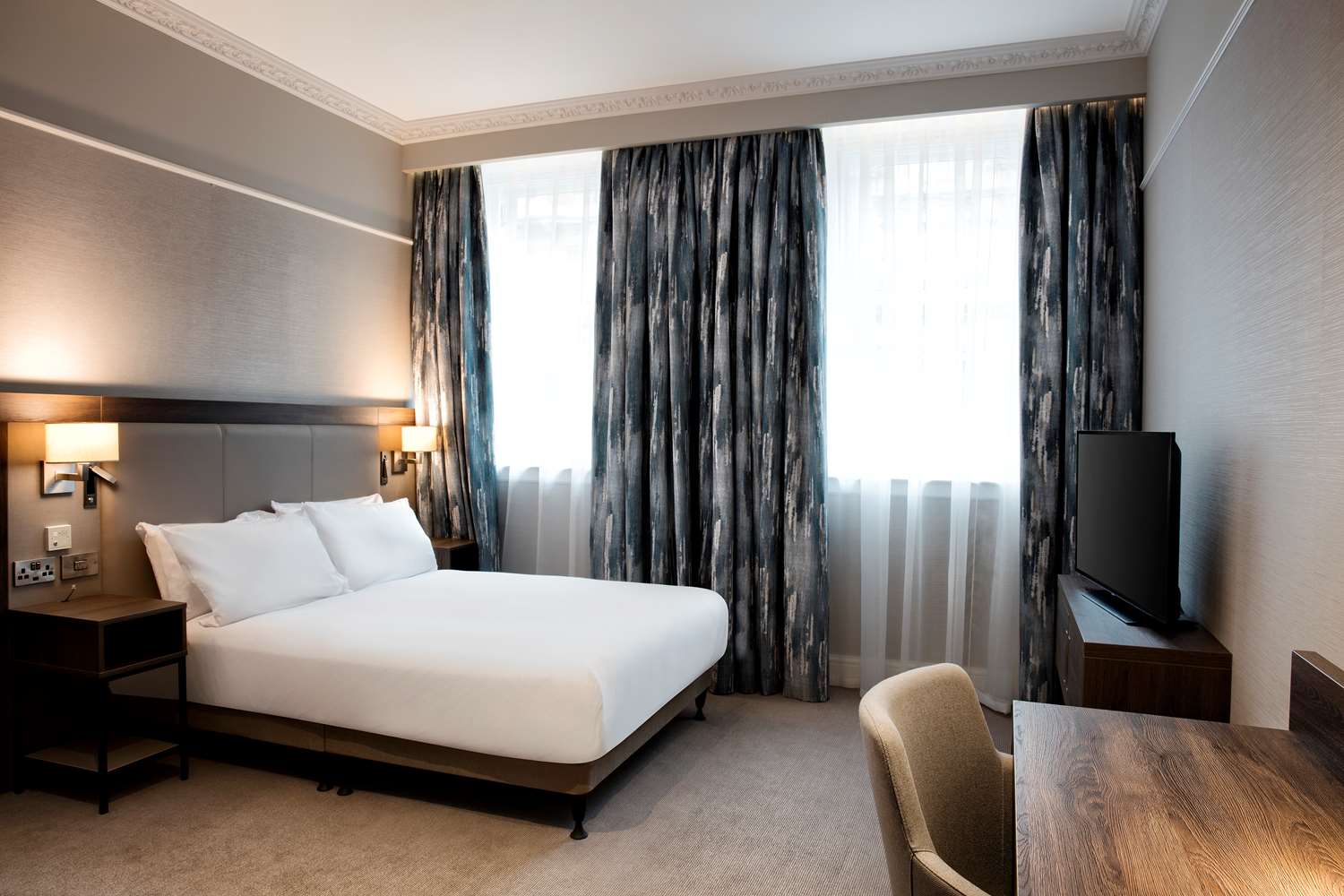 hilton edinburgh carlton