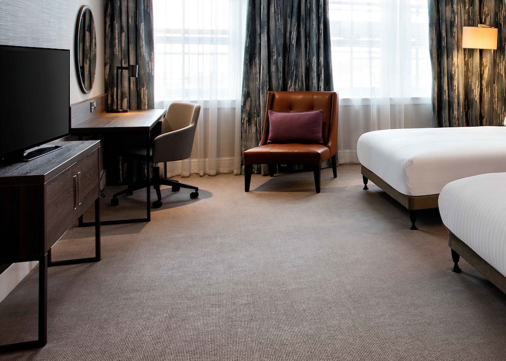 hilton edinburgh carlton