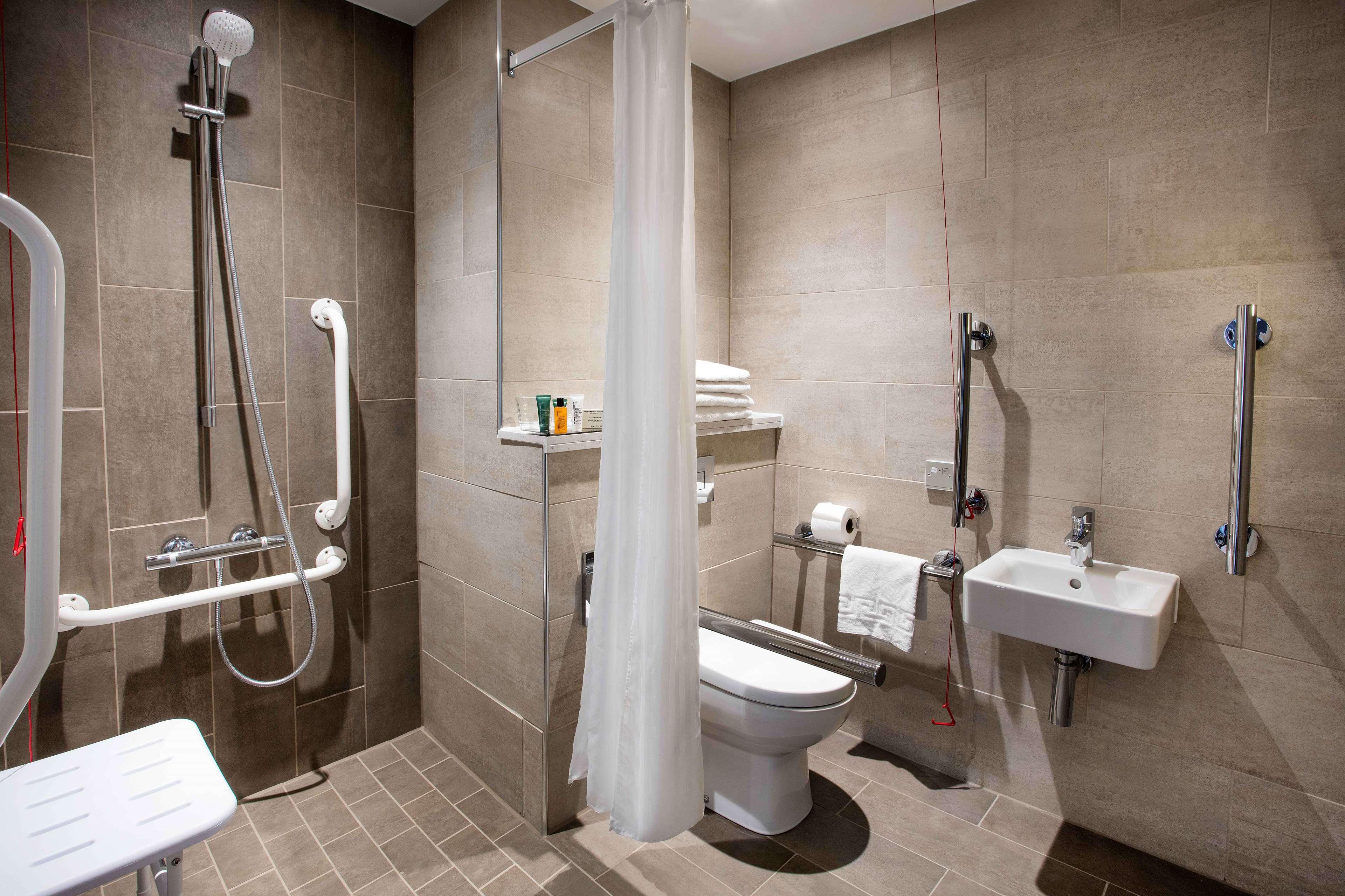 hilton edinburgh carlton