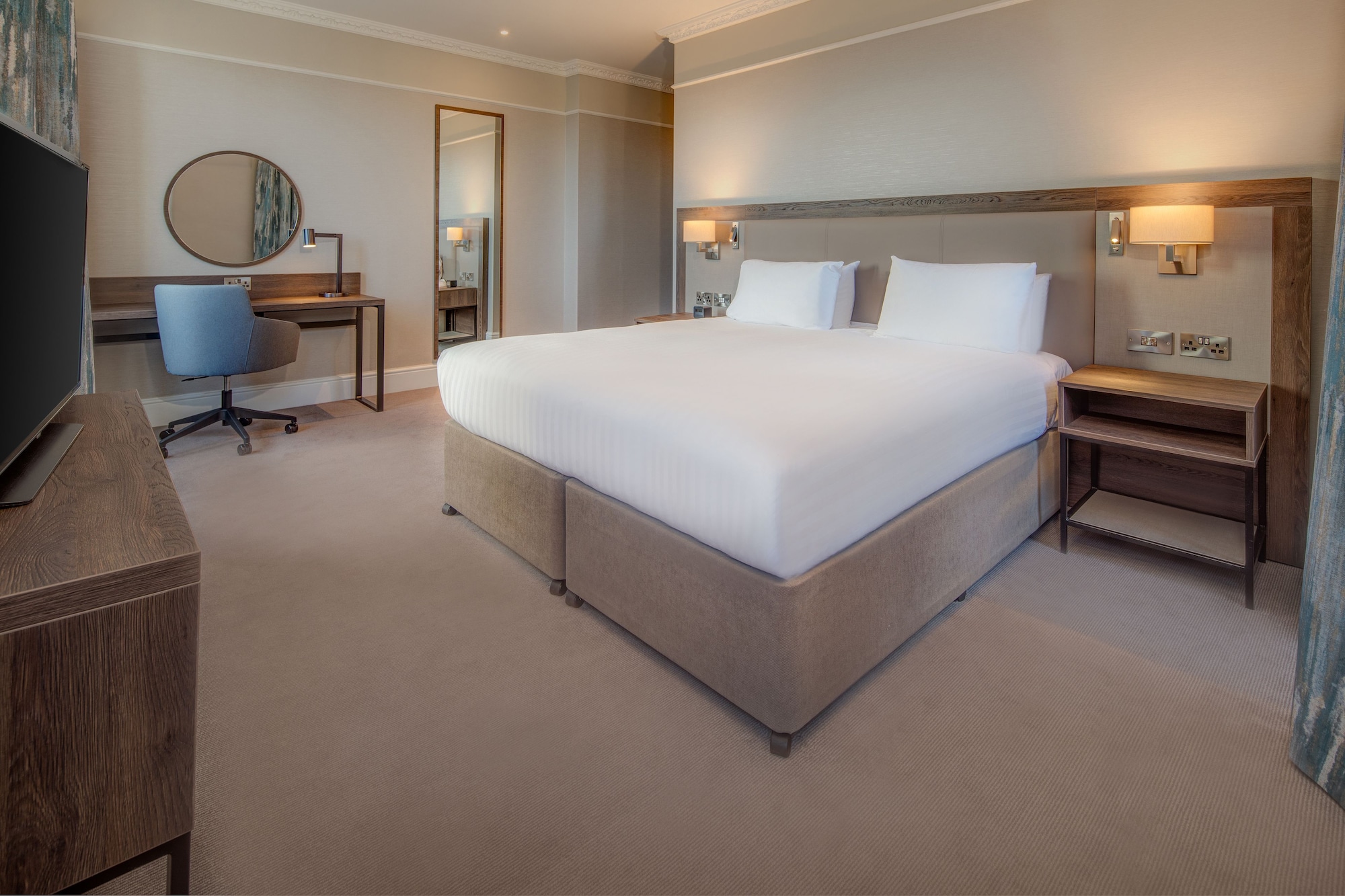 hilton edinburgh carlton