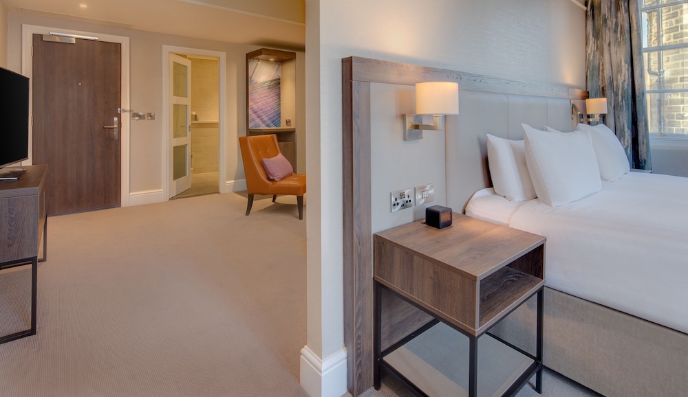 hilton edinburgh carlton