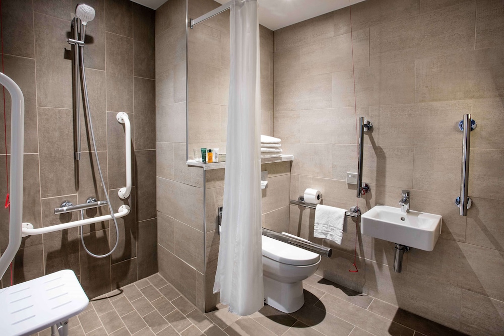 hilton edinburgh carlton