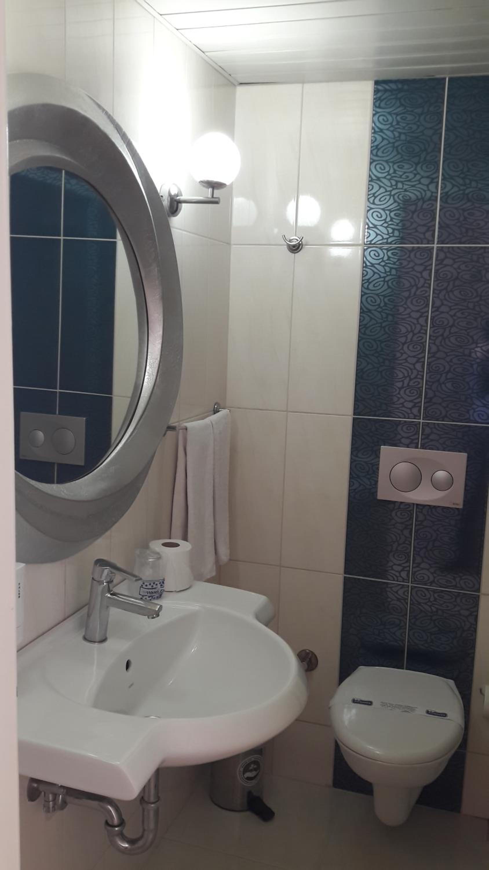 hilton edinburgh carlton