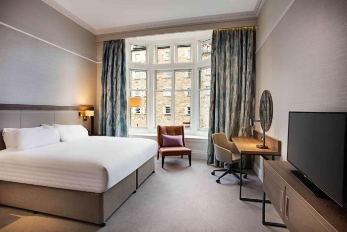 hilton edinburgh carlton