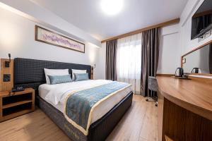 madeen city hotel