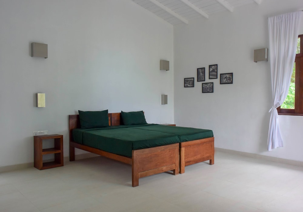 eva lanka hotel