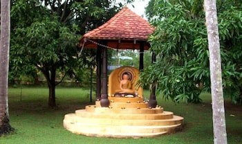eva lanka hotel