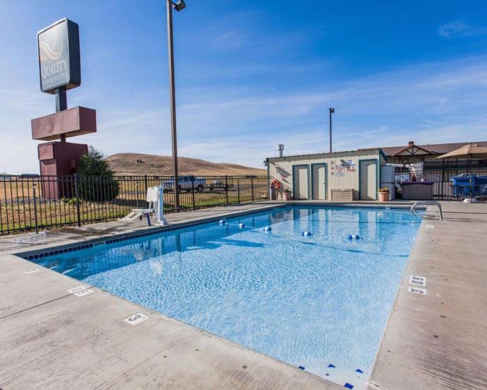 quality inn and suites goldendale