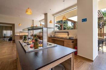 castellum suites all inclusive