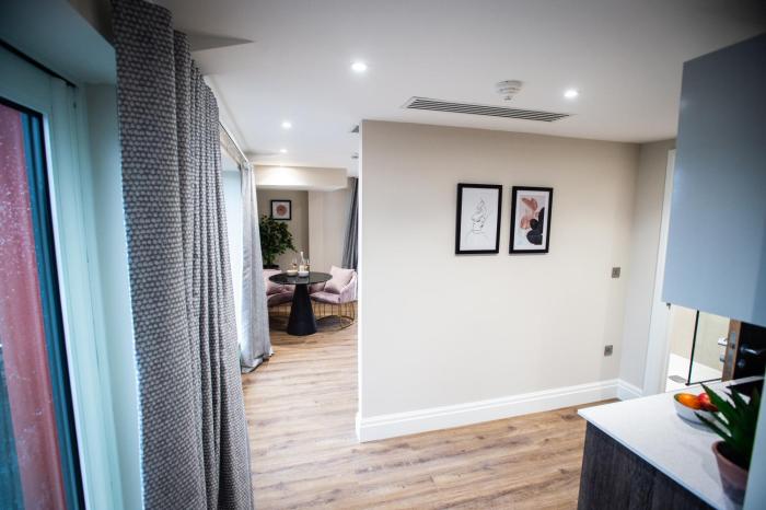 the gresham aparthotel