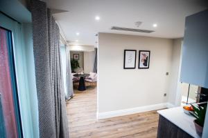 the gresham aparthotel