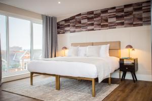 the gresham aparthotel