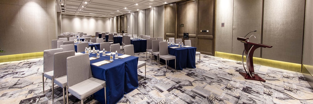 nanjing golden eagle international hotel