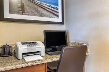 comfort suites san clemente beach