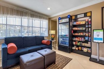 comfort suites san clemente beach